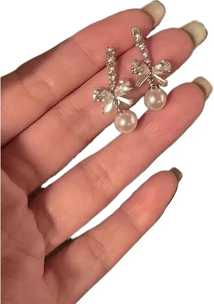 Şık ve Zarif Saplama Küpeler (Yurt Dışından)