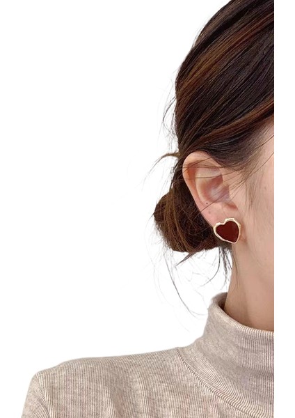 Şık ve Narin Saplama Küpeler (Yurt Dışından)