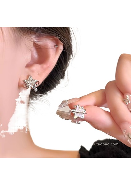 Şık ve Narin Saplama Küpeler (Yurt Dışından)