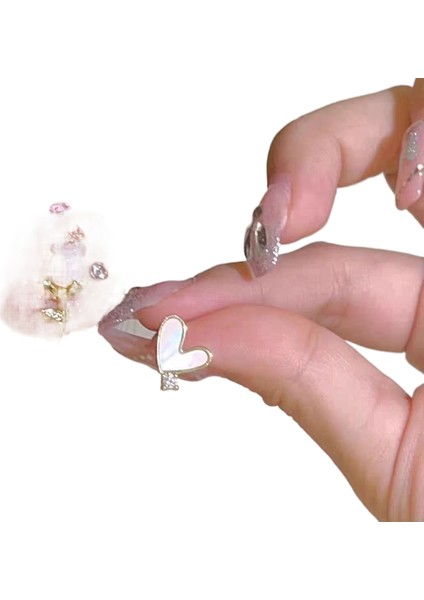 Şık ve Narin Saplama Küpeler (Yurt Dışından)