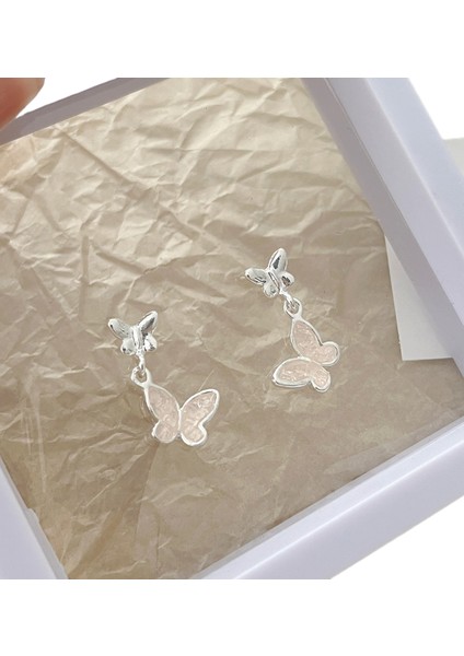 Şık ve Narin Saplama Küpeler (Yurt Dışından)