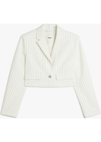 Kapaklı Cep Detaylı Düğmeli Uzun Kollu Kruvaze Crop Blazer Ceket