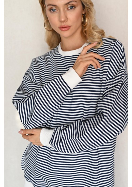 Oversize Çizgili Sweatshirt