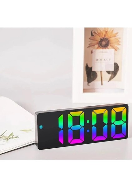 Renkli LED Dijital Saat Çalar Saatli Parlaklık Ayarlı