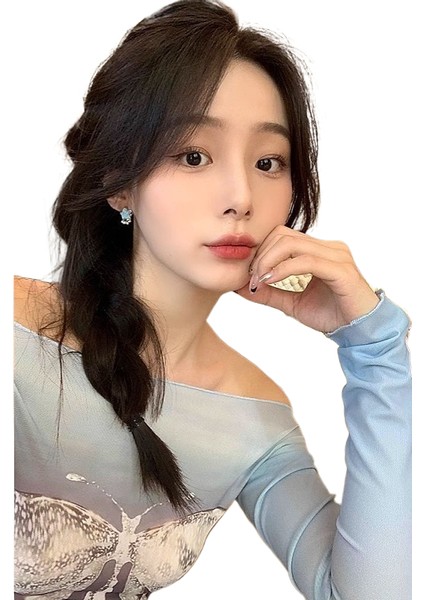 Şık ve Narin Saplama Küpeler (Yurt Dışından)