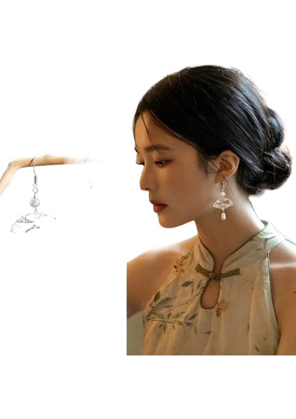 Şık ve Narin Saplama Küpeler (Yurt Dışından)