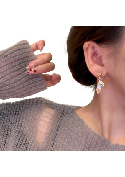 Şık ve Narin Saplama Küpeler (Yurt Dışından)