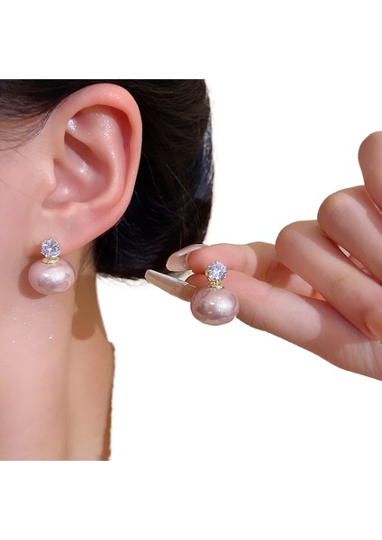 Şık ve Narin Saplama Küpeler (Yurt Dışından)