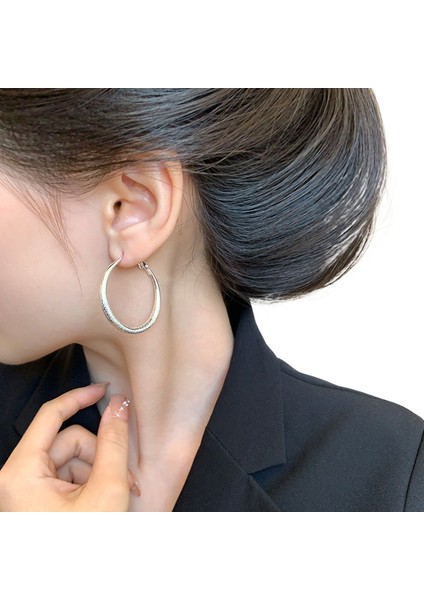 Şık ve Narin Saplama Küpeler (Yurt Dışından)