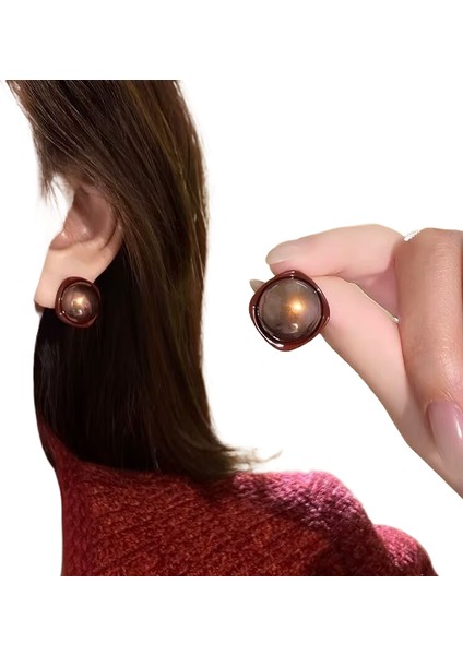 Şık ve Narin Saplama Küpeler (Yurt Dışından)