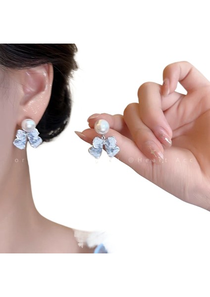 Şık ve Narin Saplama Küpeler (Yurt Dışından)