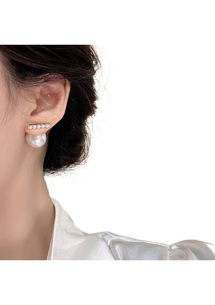 Şık ve Narin Saplama Küpeler (Yurt Dışından)