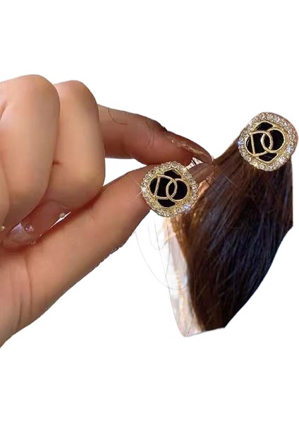 Şık ve Narin Saplama Küpeler (Yurt Dışından)