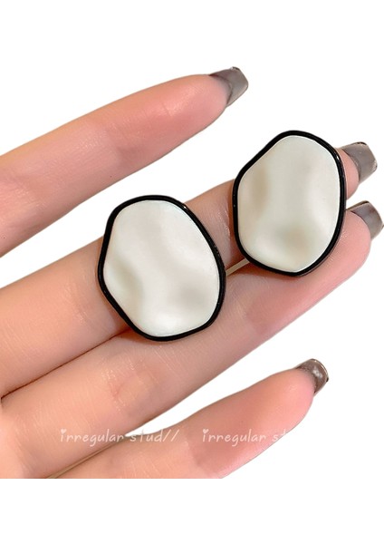 Tatlı ve Taze Kulak Kancası Küpeler (Yurt Dışından)