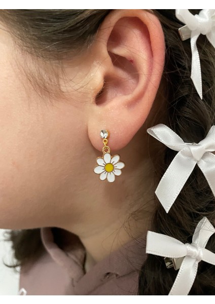 Pervin Accessories Papatya Küpe