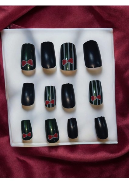 Kendinden Desenli 12'li Takma Tırnak