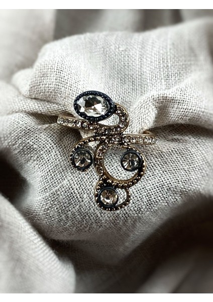 Oval Kesim Zirkon Taşlı Yüzük indirimleri