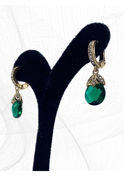 Mor Zirkon Taşlı Kedi Gözü Küpe indirimleri