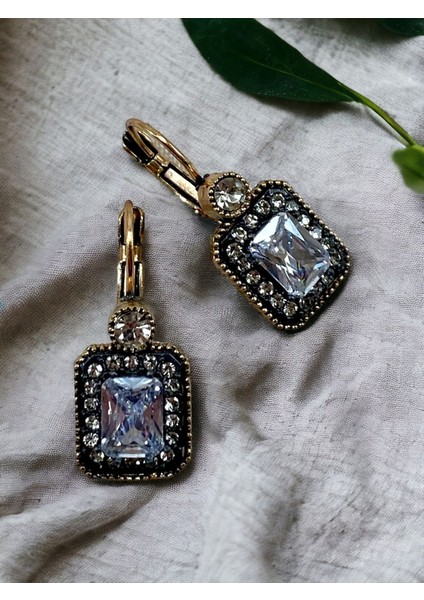 Zirkon Taşlı Baget Küpe modelleri