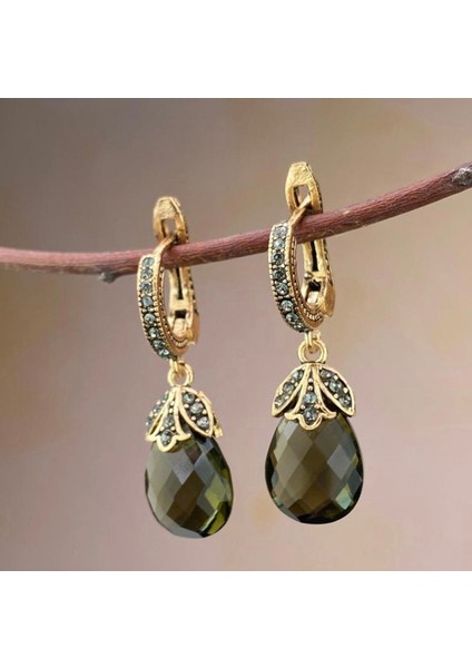 Mor Zirkon Taşlı Kedi Gözü Küpe fırsatları