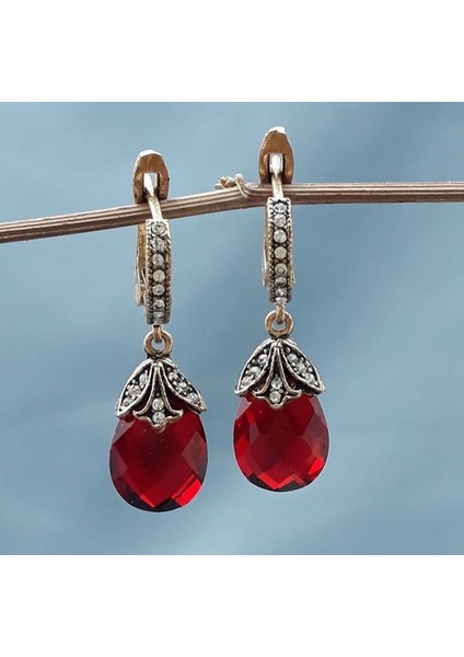 Mor Zirkon Taşlı Kedi Gözü Küpe