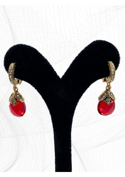 Mor Zirkon Taşlı Kedi Gözü Küpe modelleri