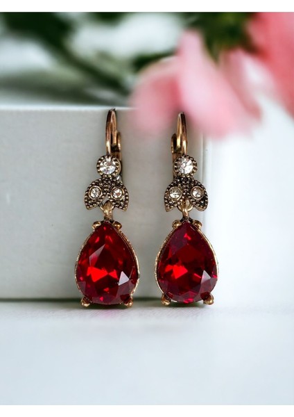 Kristal Taşlı Su Damlası Sallantılı Küpe fırsatları