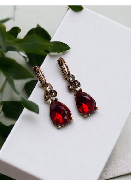 Kristal Taşlı Su Damlası Sallantılı Küpe indirimleri