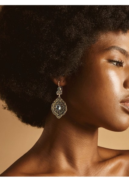 Kristal Taşlı Sallantılı Küpe fiyatları