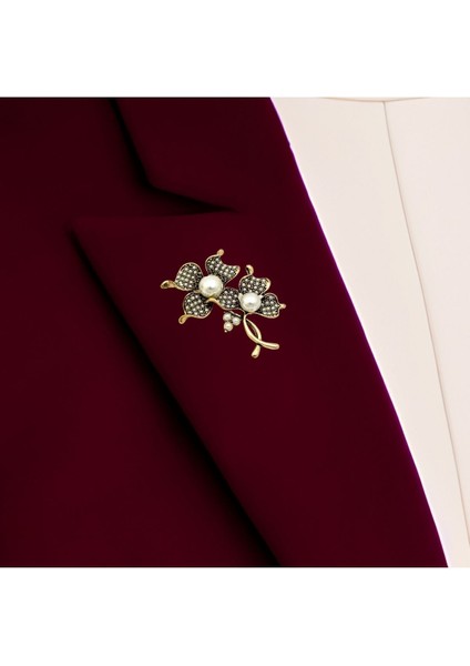 Kristal Taşlı Çiçek Figürlü Broş modelleri