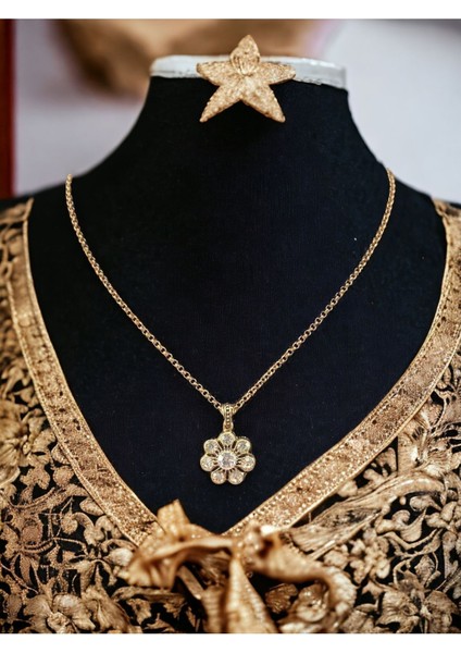 Papatya Model Zirkon Taşlı Kolye fiyatları