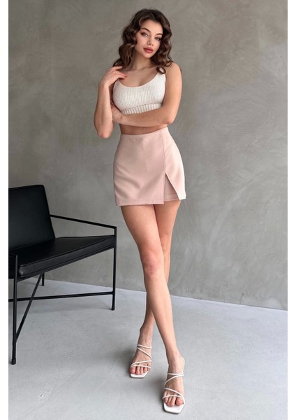 Kadın Bej Piliseli Mini Şortlu Etek