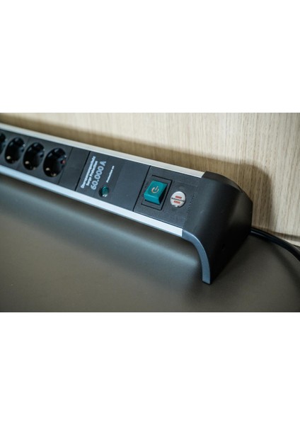 Alu-Office-Line Serisi 3 Metre Kablolu 6 Soketli 60.000 Amper Akım Korumalı Priz