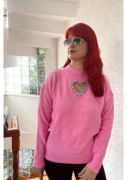 Pembe Taşlı Kalp Detaylı Kazak