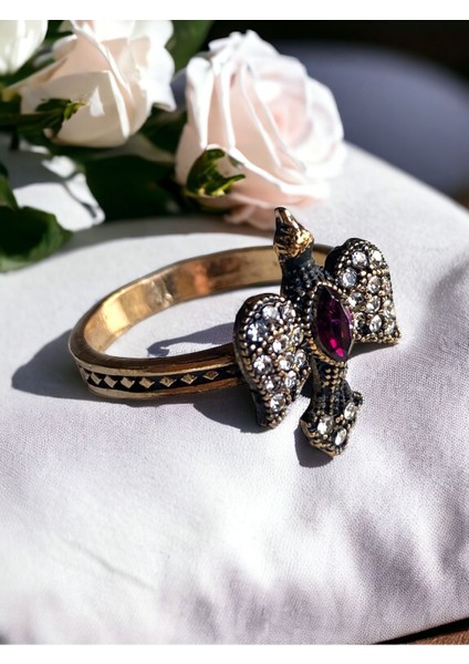 Kristal Taşlı Kırlangıç Figür Yüzük fiyatları
