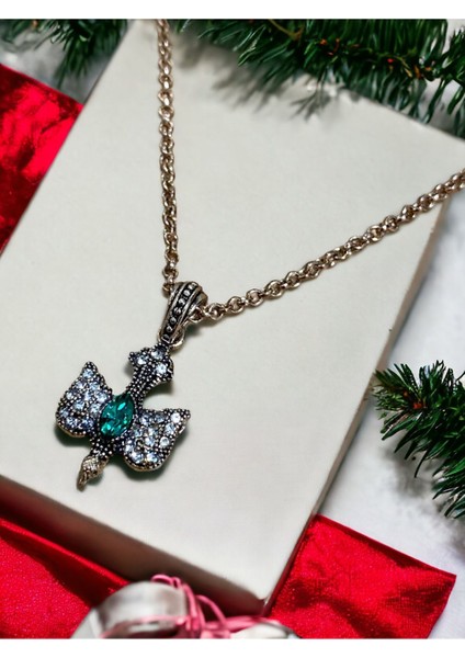 Zümrüt Yeşil Kristal Taşlı Kırlangıç Figürü Kolye modelleri