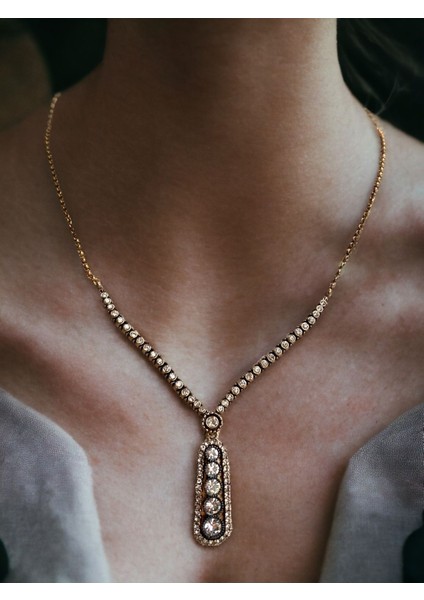 Zirkon Taşlı Elmas Montür Kolye modelleri