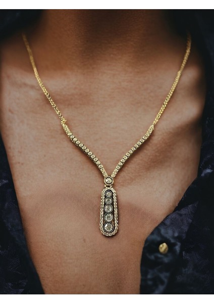 Zirkon Taşlı Elmas Montür Kolye fırsatları