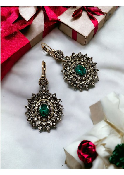 Kristal Taşlı Güneş Küpe