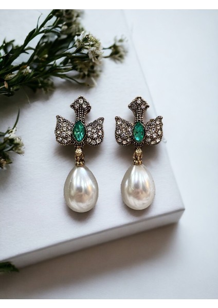 Su Damlası İnci Sallantılı Kırlangıç Figürü Küpe