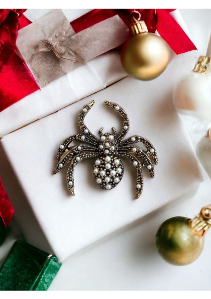 Inci Işlemeli Örümcek Motif Broş