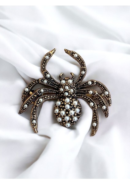 Inci Işlemeli Örümcek Motif Broş modelleri