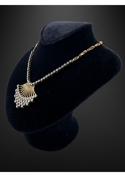 Elmas Kaburga Tasma Kolye indirimleri