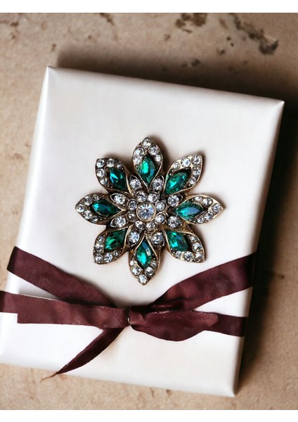 Mor Taşlı Çiçek Motifli Broş fiyatları