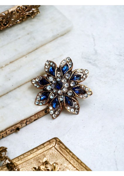 Mor Taşlı Çiçek Motifli Broş