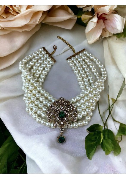 Elmas Montür Kristal Taş Sallantılı Arma İnci Kolye