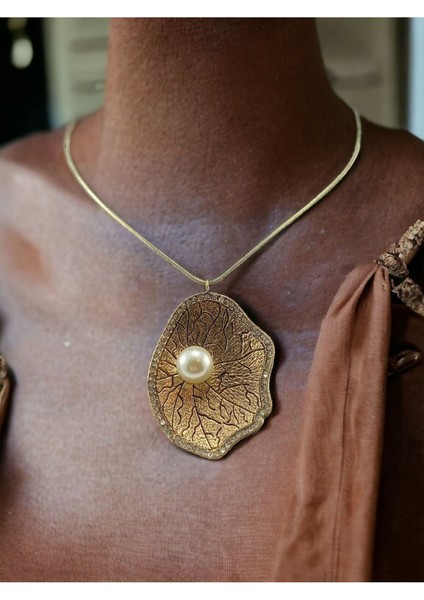 İnci Detaylı Midye Kolye modelleri