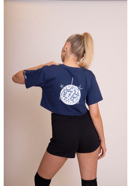 Delicate Kadın Lacivert Oversize Kısa Kollu Crop Tişört – %100 Pamuk Sırtı Baskılı Disco Top Tasarımı, Günlük Rahat Stil, Sokak Modası indirimleri