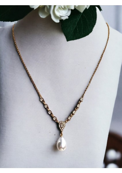 Zirkon Taşlı Su Yolu Zincirli Mayorka İnci Kolye