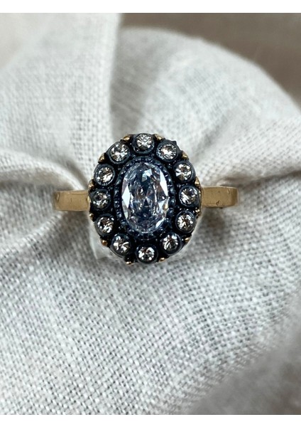 Oval Kesim Zirkon Taşlı Yüzük indirimleri